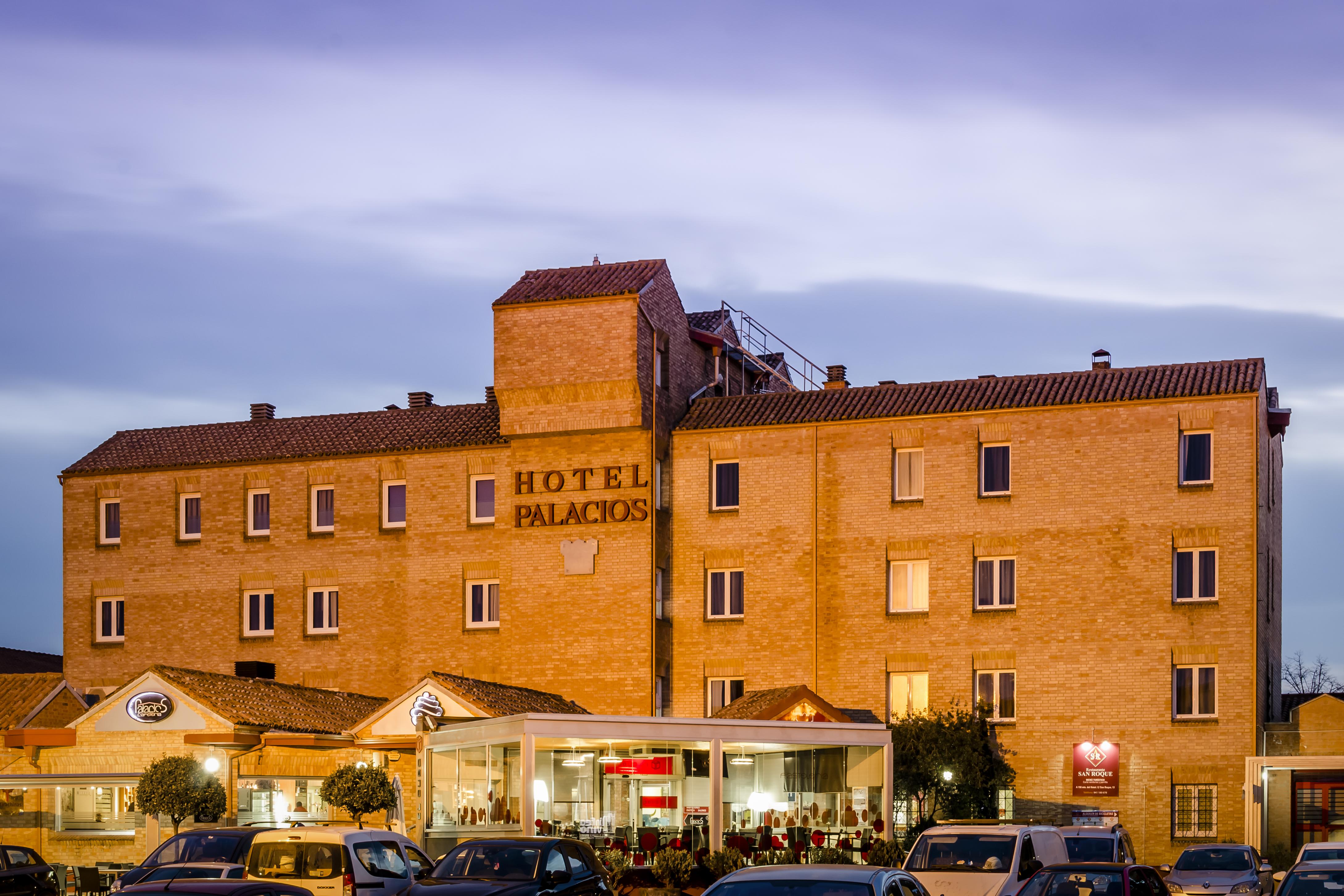 Hotel Palacios Alfaro Eksteriør bilde