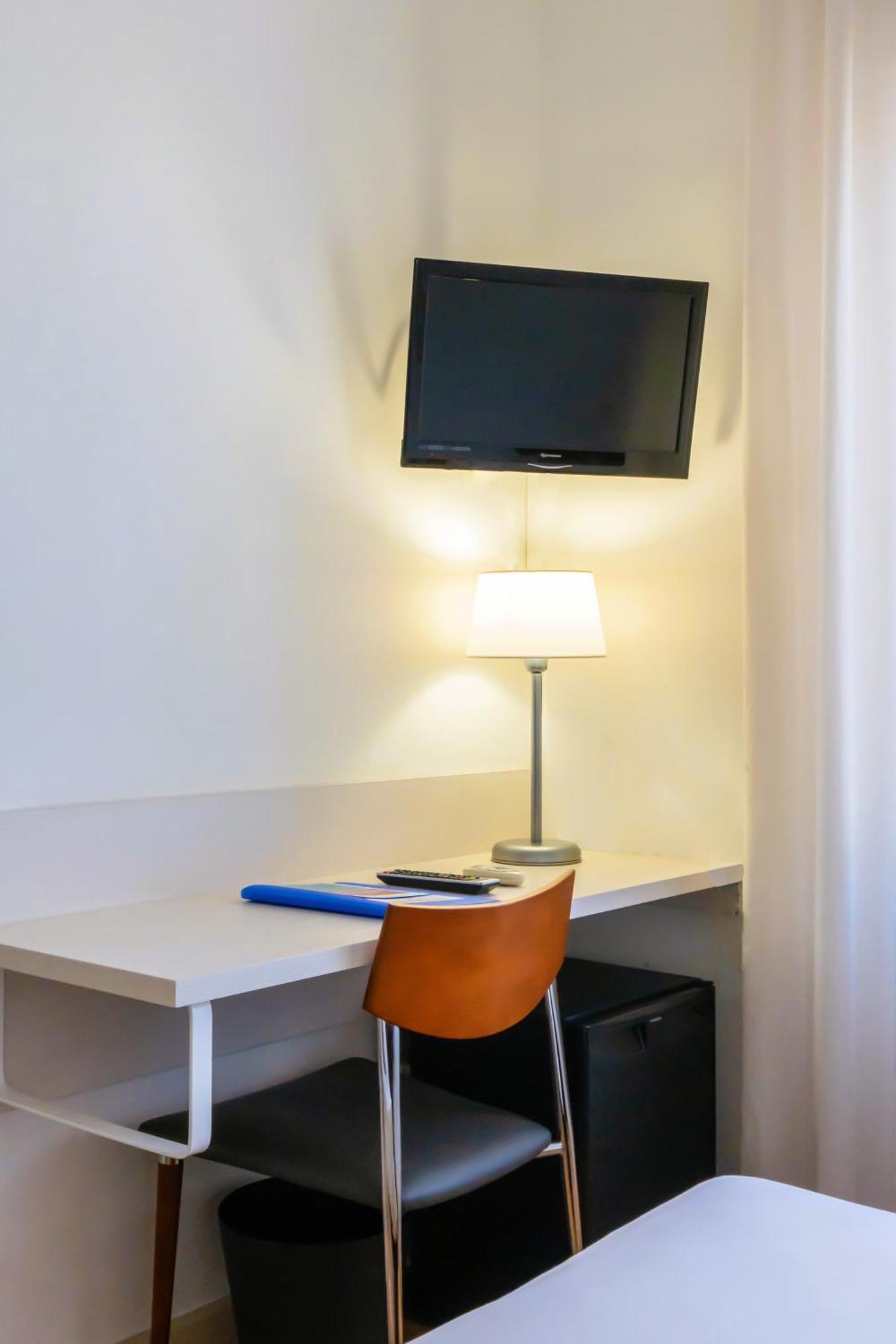 Hotel Palacios Alfaro Eksteriør bilde