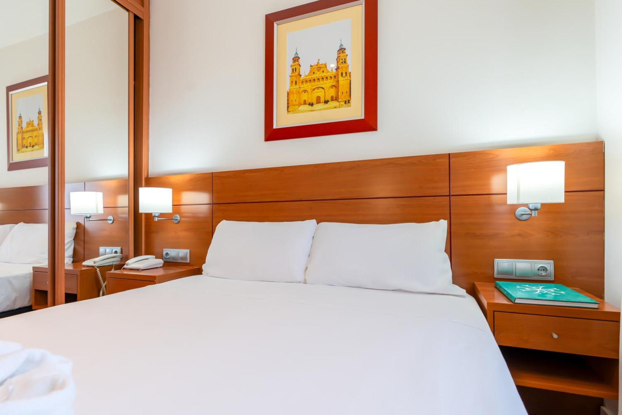 Hotel Palacios Alfaro Eksteriør bilde