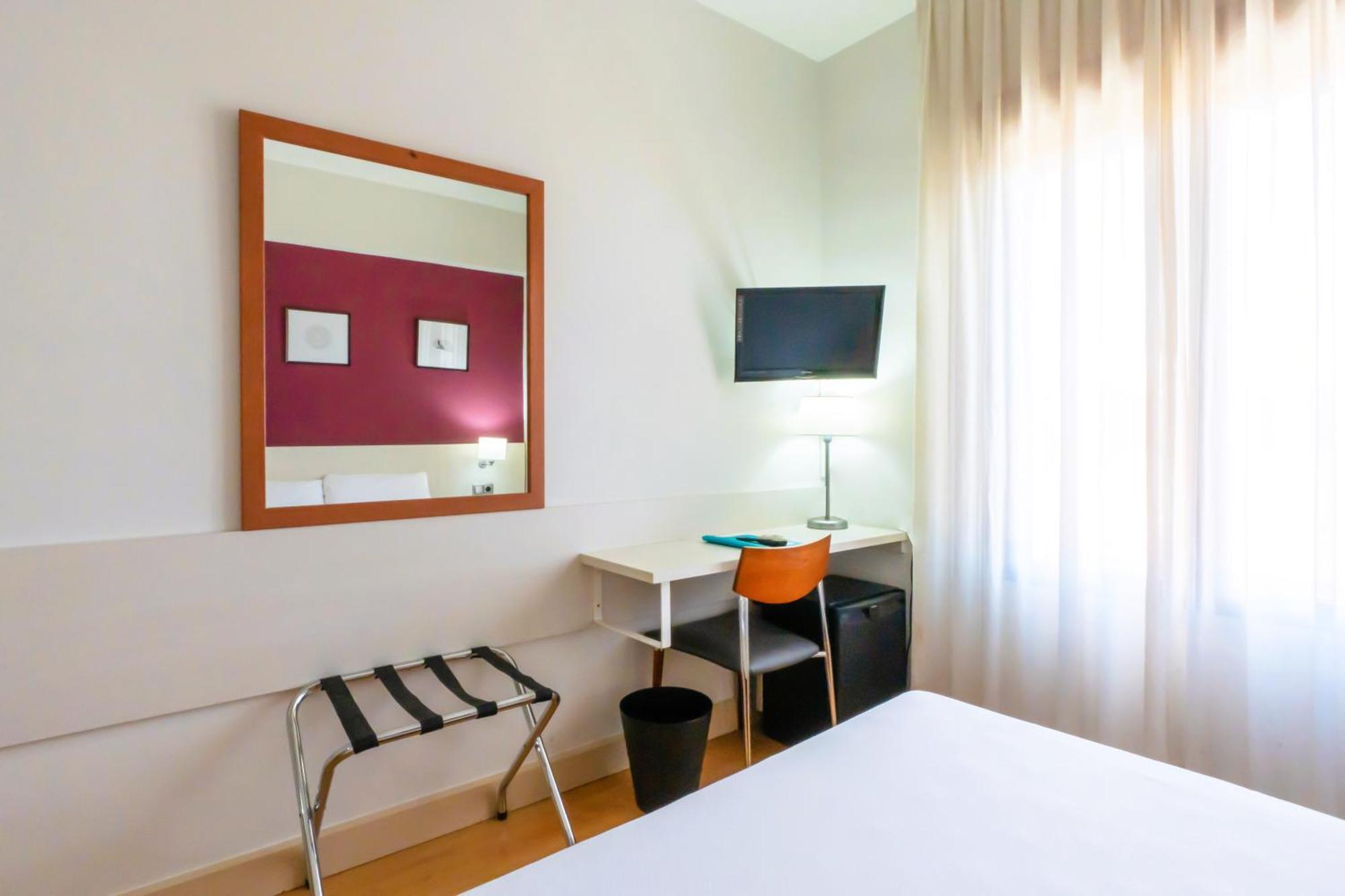 Hotel Palacios Alfaro Eksteriør bilde