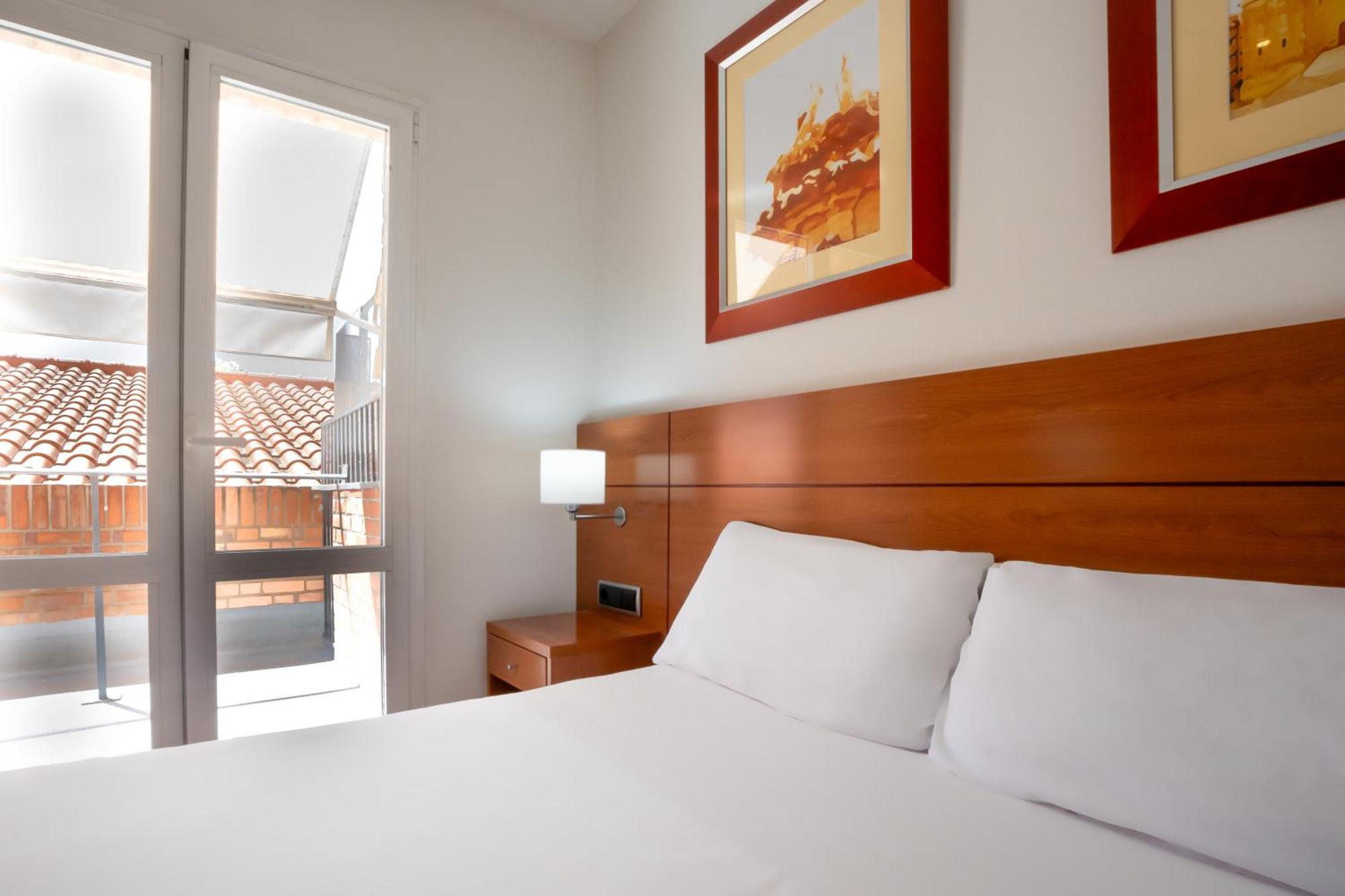 Hotel Palacios Alfaro Eksteriør bilde