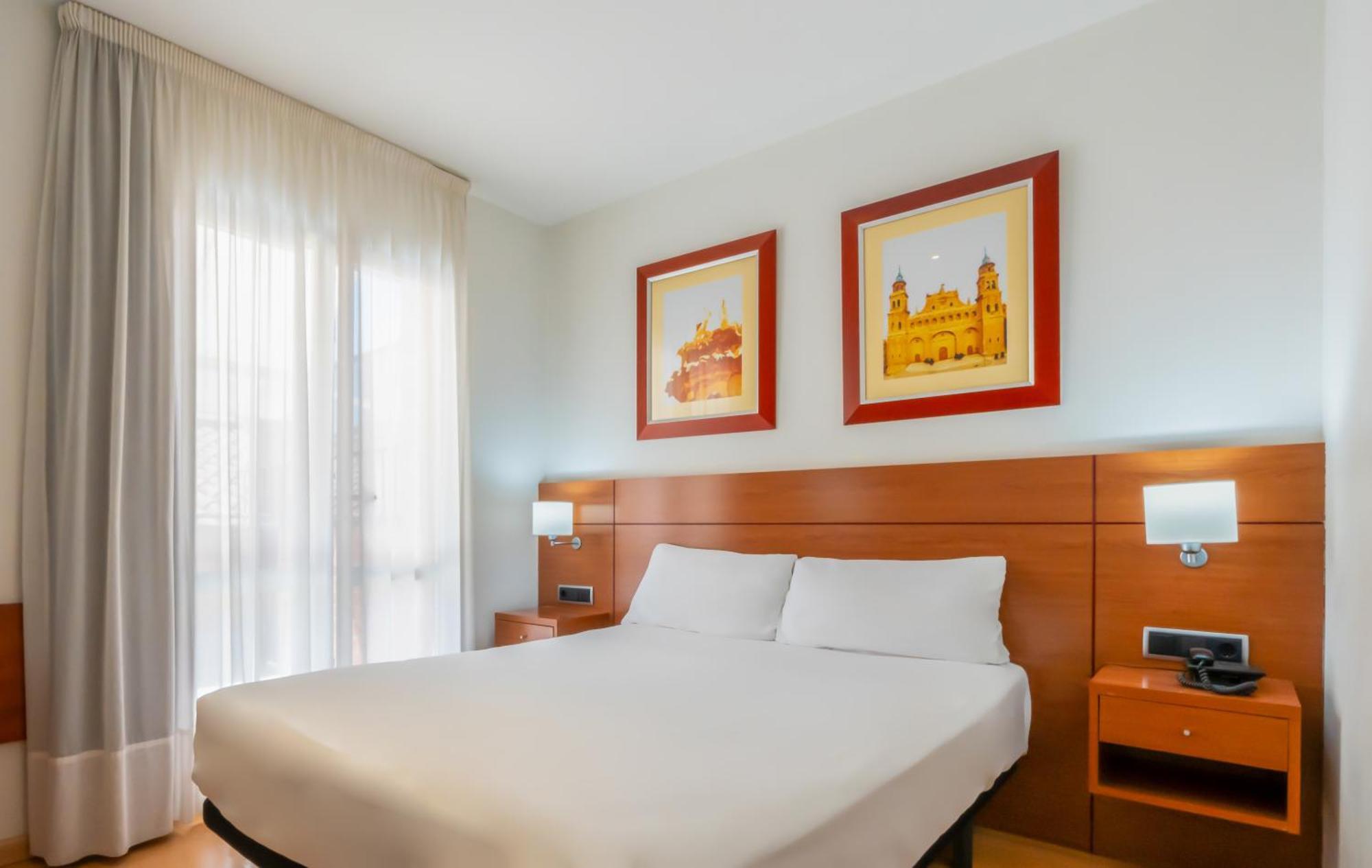 Hotel Palacios Alfaro Eksteriør bilde
